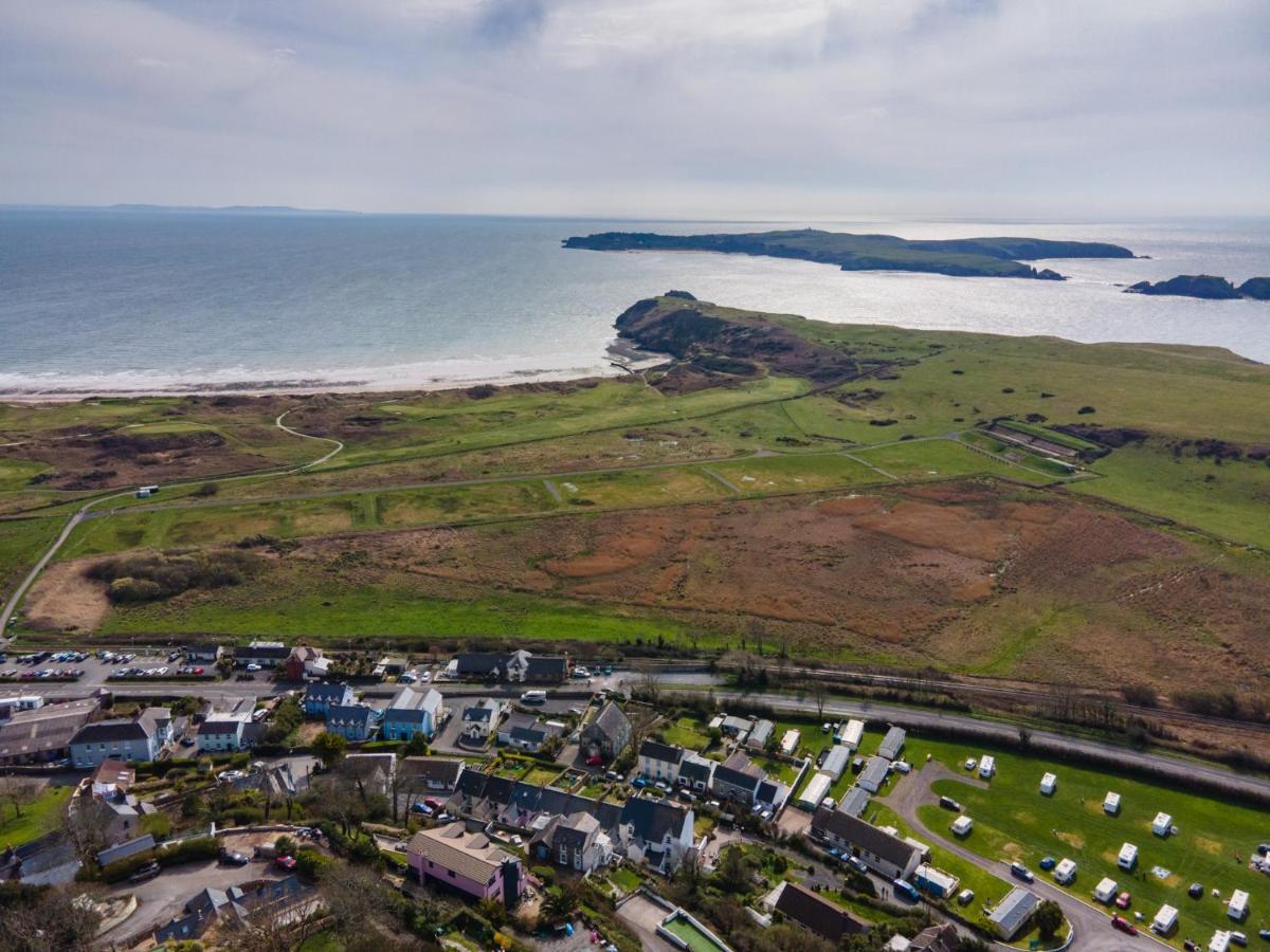 Priory Bay Escapes - Visum Lägenhet Tenby Exteriör bild